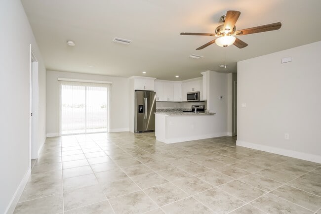 Building Photo - 1193 Venus Lp