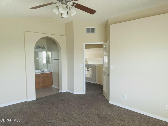 Building Photo - 1513 Prickley Pear Dr