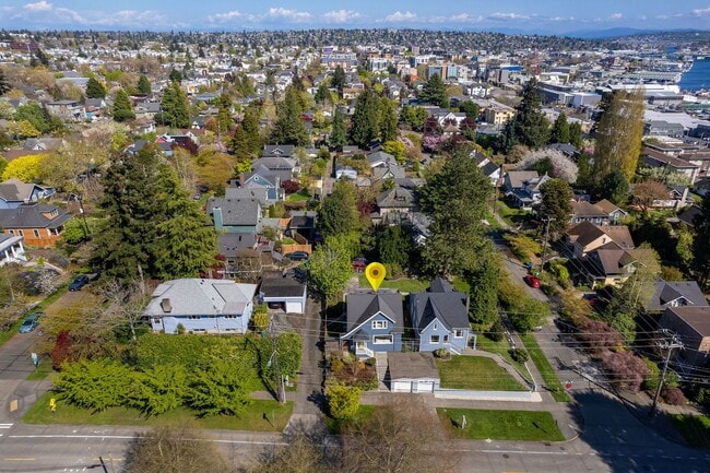 Building Photo - Remodeled Sunset Hill Home in Prime Ballar...