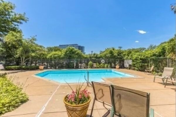 Building Photo - 133 Commander Shea Blvd