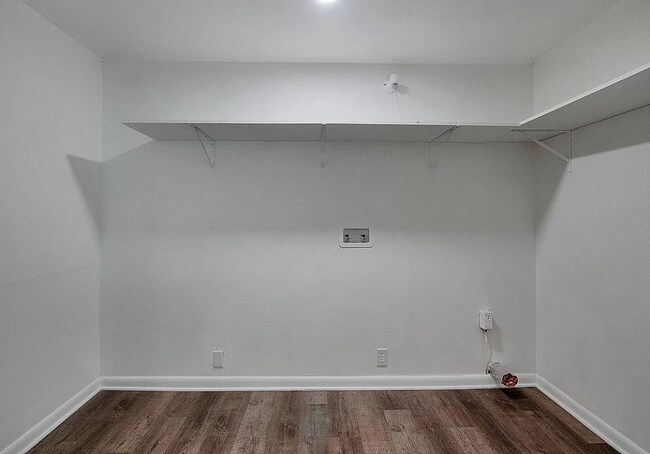 Building Photo - Sleepy Hollow- 3Bedroom 2Bathroom for rent