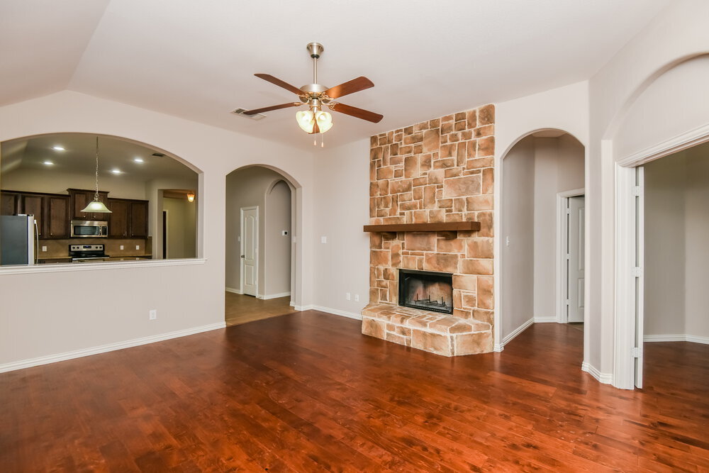 Building Photo - 6300 Chalk Hollow Dr