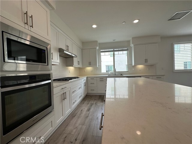 Building Photo - 251 Carmine