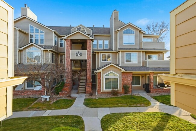 Building Photo - 4760 S Wadsworth Blvd