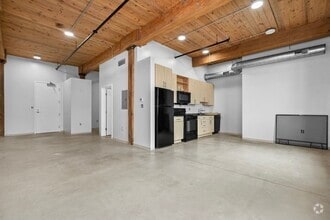 Building Photo - 88 Gerrish Ave