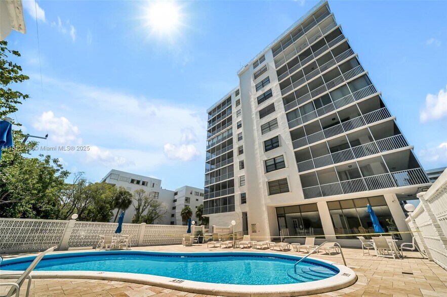 Building Photo - 150 Ocean Lane Dr