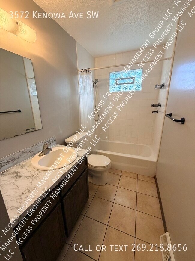 Building Photo - 3572 Kenowa Ave SW