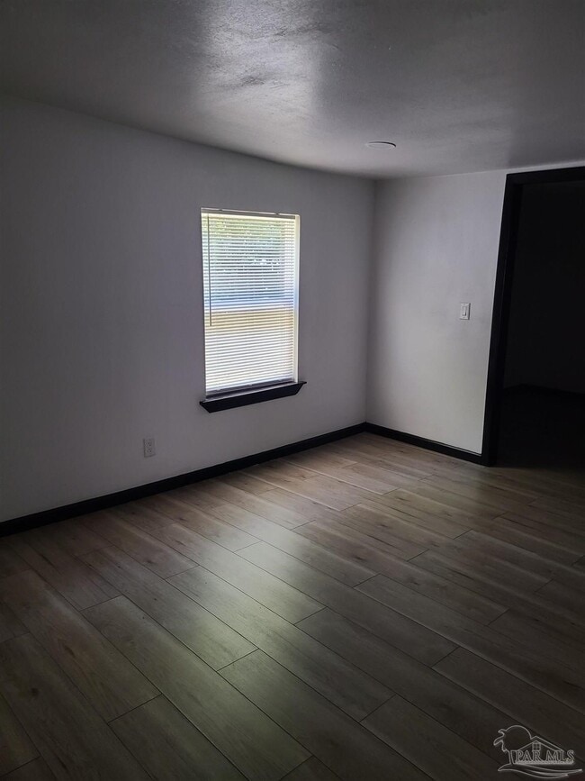 Building Photo - 701 Armenia Dr