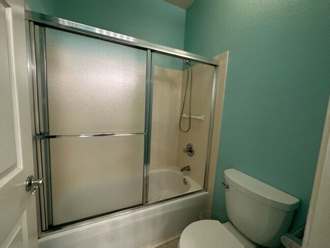 Building Photo - Gem of a rental home in East Davis