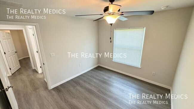 Building Photo - 8147 Cozumel Ln