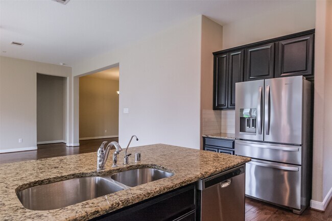 Building Photo - 11206 Copper Shrs Ln