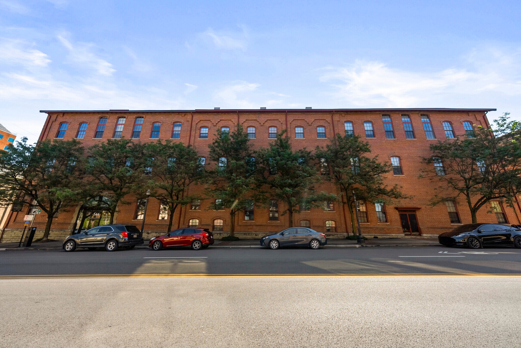 Building Photo - 544 S Front St
