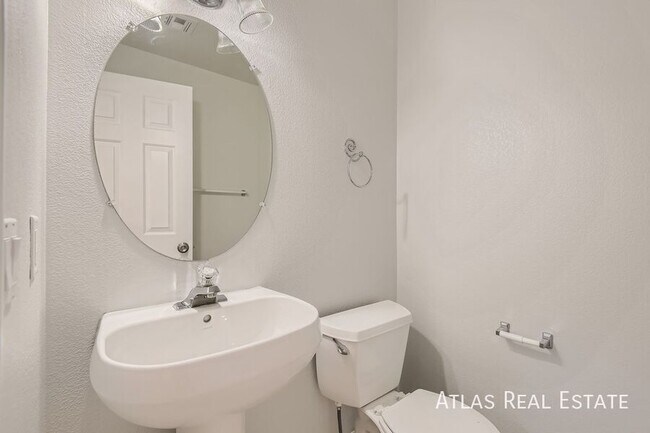 Building Photo - 9278 Shellmont Ct