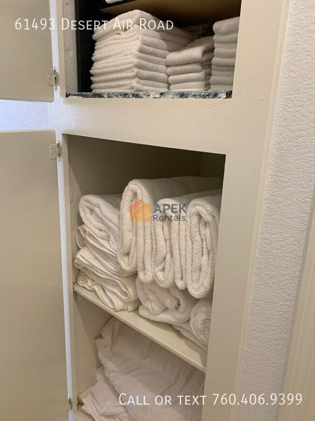 Building Photo - 61493 Desert Air Rd