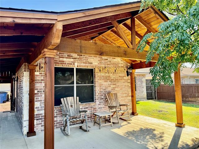 Building Photo - 1421 Thornhill Ln