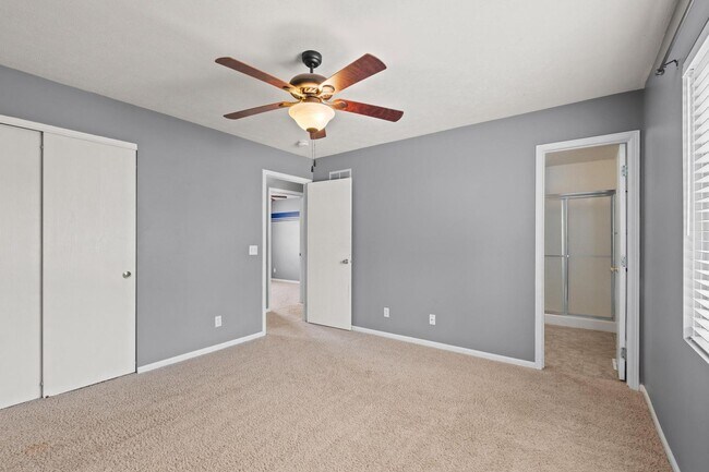 Building Photo - WELCOME HOME!