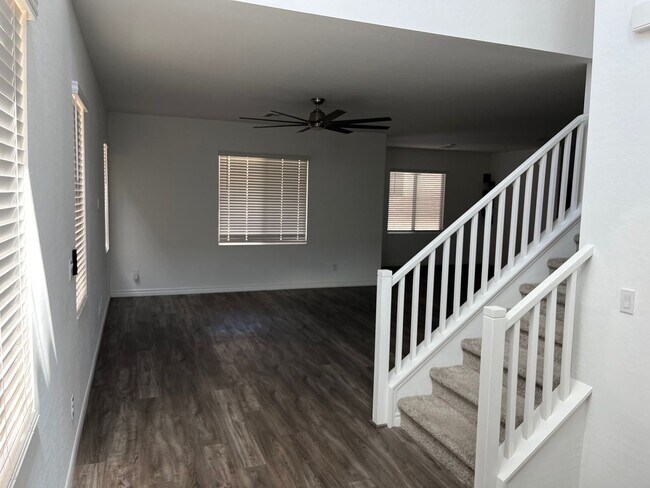 Building Photo - 4822 Spanish River St