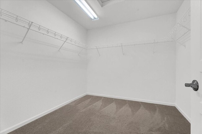 Building Photo - Stunning 4-Bedroom Home in Gated Community Near I-215 & Top Amenities!