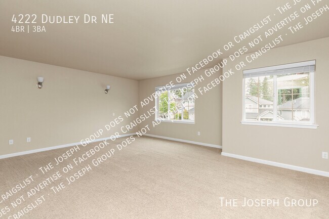 Building Photo - 4222 Dudley Dr NE