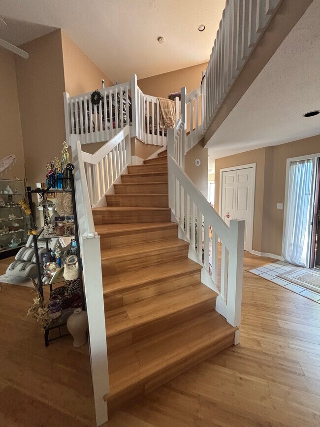 Building Photo - 109 Fairway Dr