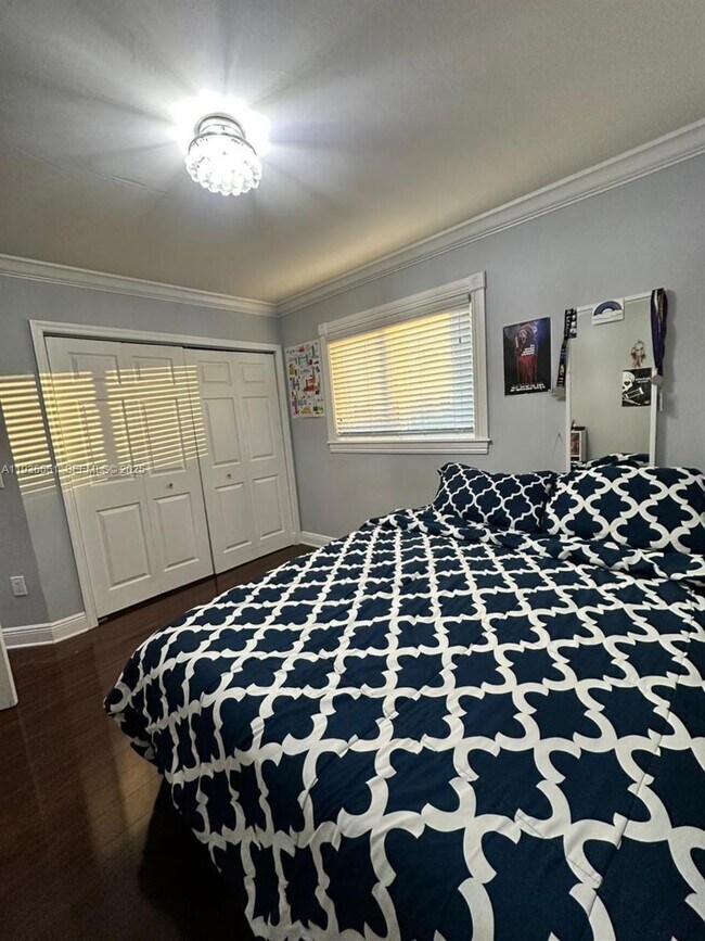 Building Photo - 12531 NW 7th Ln