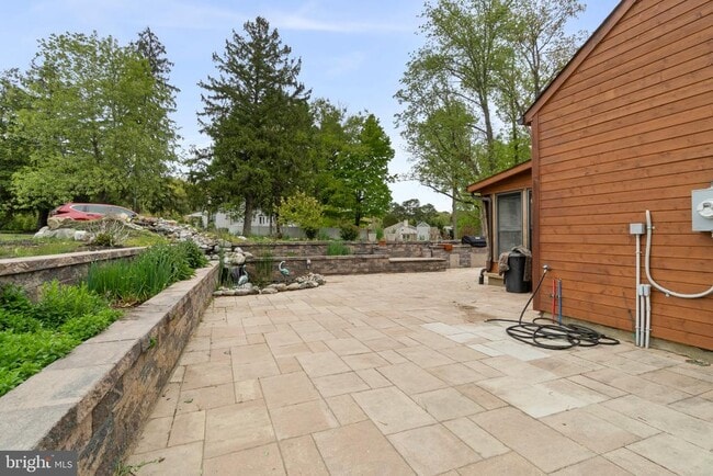 Building Photo - 1540 Peter Cheeseman Rd