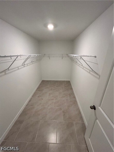 Building Photo - 19872 Green Pasture Rd