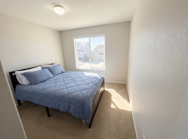 Building Photo - 1505 Diamond Rim Dr