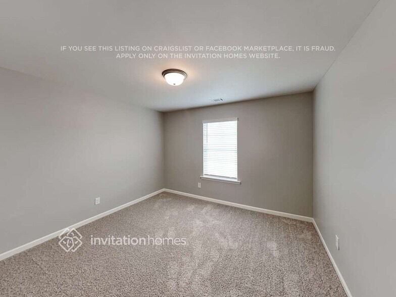 Building Photo - 35 Lantana Crossing