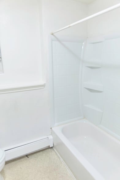 Building Photo - 1350 W 27th Ave