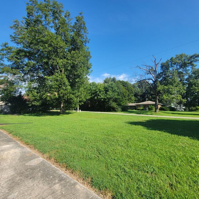 Building Photo - 3456 Fisk Rd