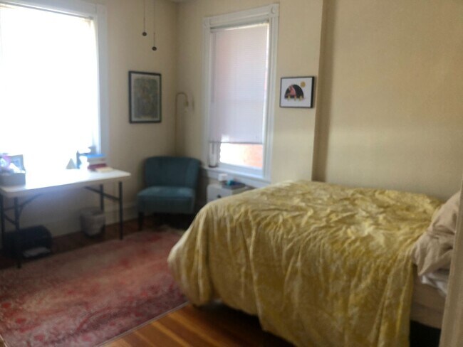 Building Photo - 3 Bedroom House in the Museum Distict