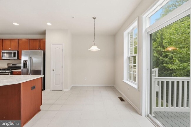 Building Photo - 4827 Forest Pines Dr