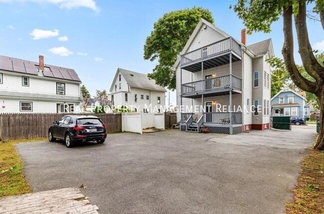 Building Photo - 78 Lexington St