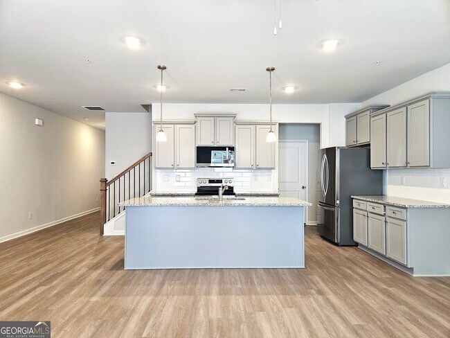 Building Photo - 338 Lanier Cir