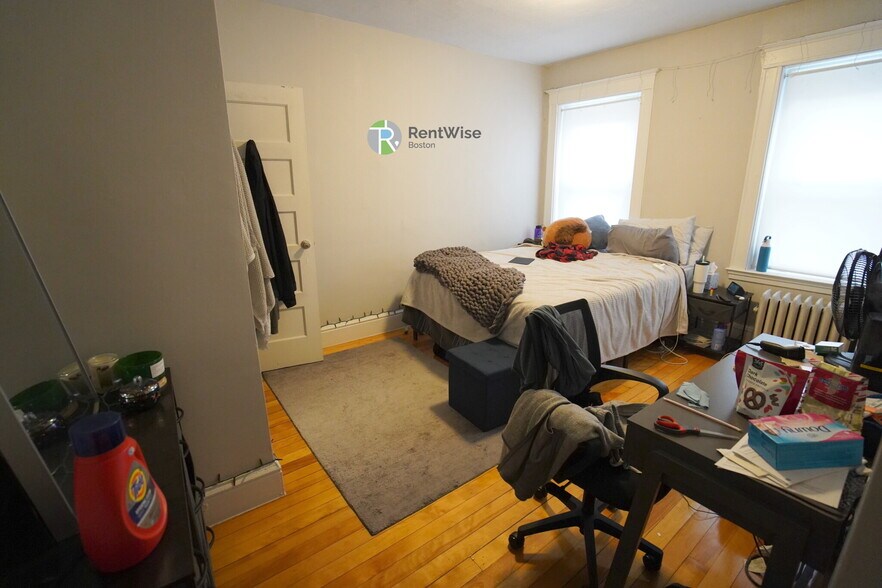 Building Photo - 228 South St