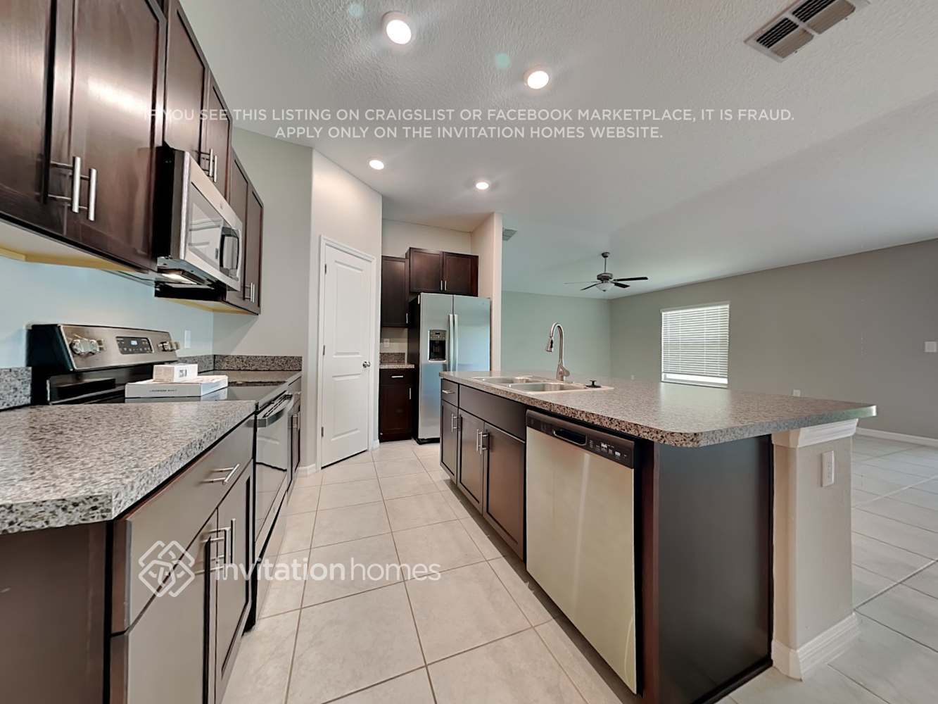 Building Photo - 1524 Blue Rose Dr