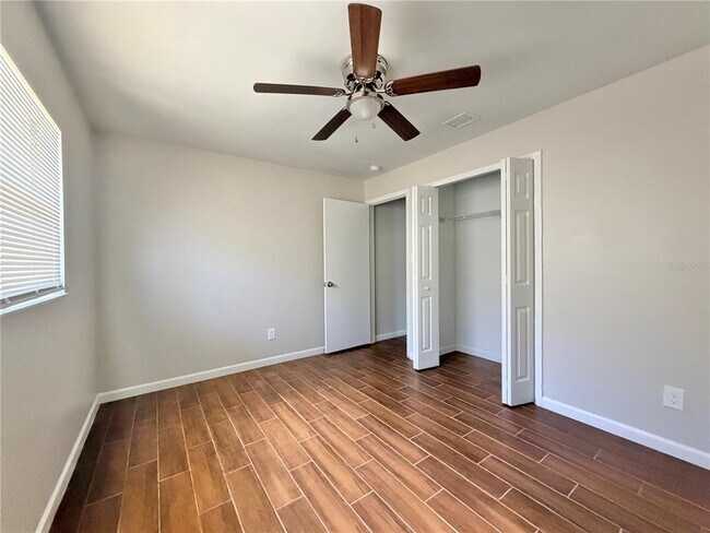 Building Photo - 130 S Bulova Dr