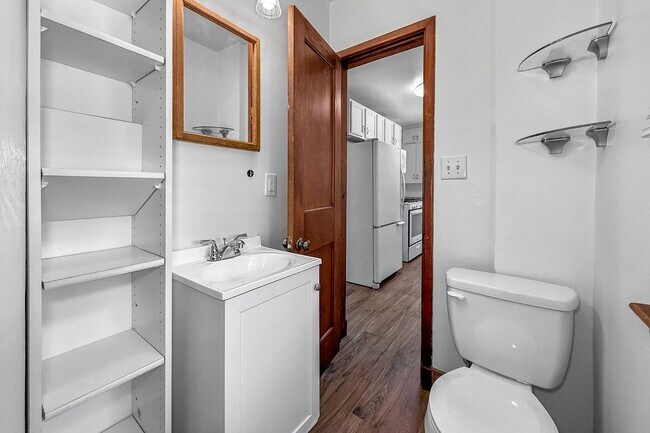 Building Photo - 102/104 Riverside