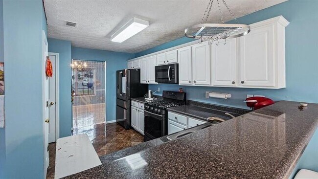 Building Photo - 3930 Bogan Mill Rd NE