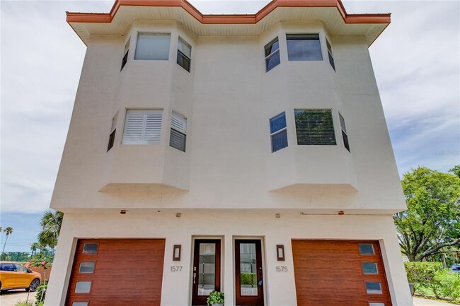 Building Photo - 1575 Pinellas Bayway S