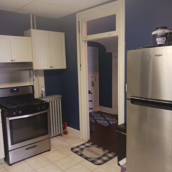 Building Photo - 243 N Queen St