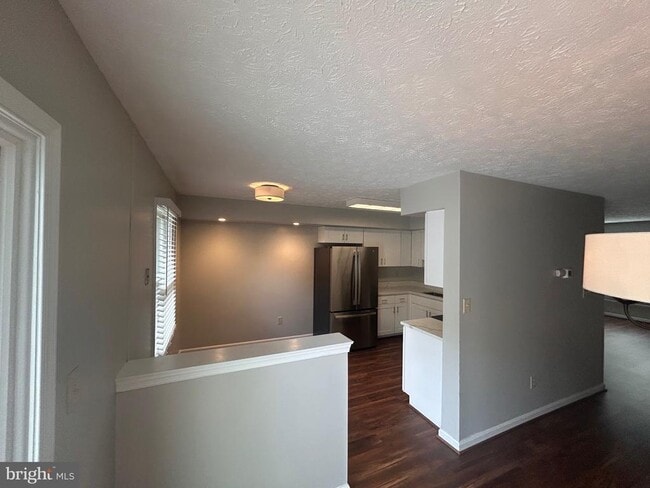 Building Photo - 1635 Elkwood Ct
