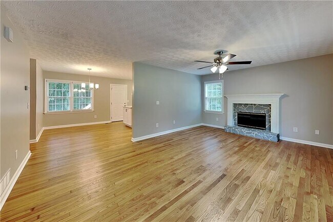 Building Photo - 210 Austin Dr