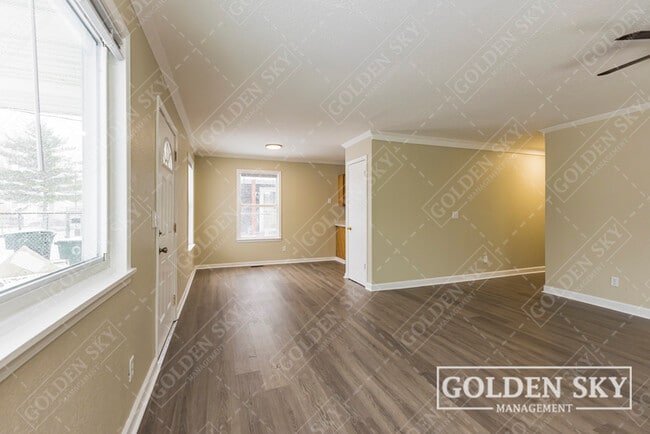 Building Photo - 1711 S Franklin St