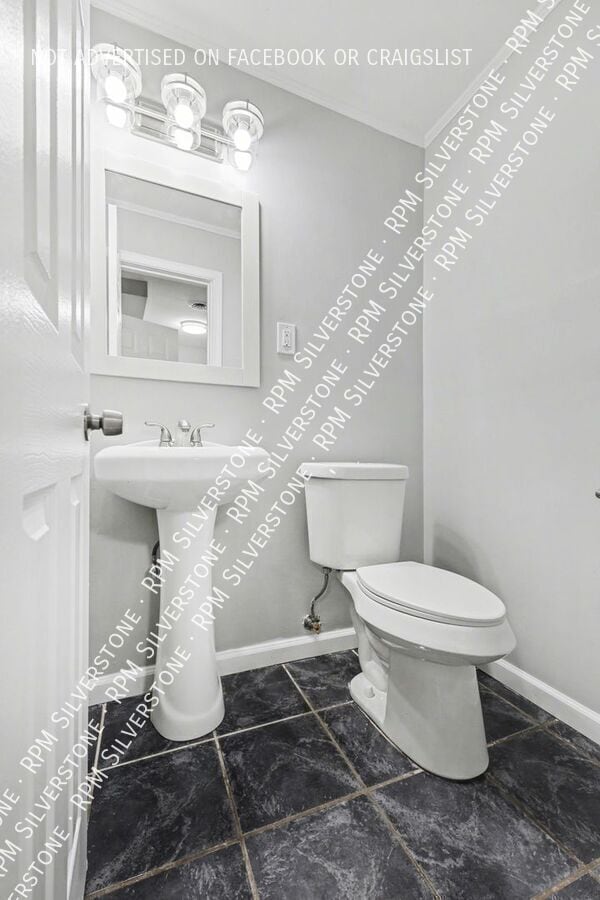 Building Photo - 2839 W Avon Rd