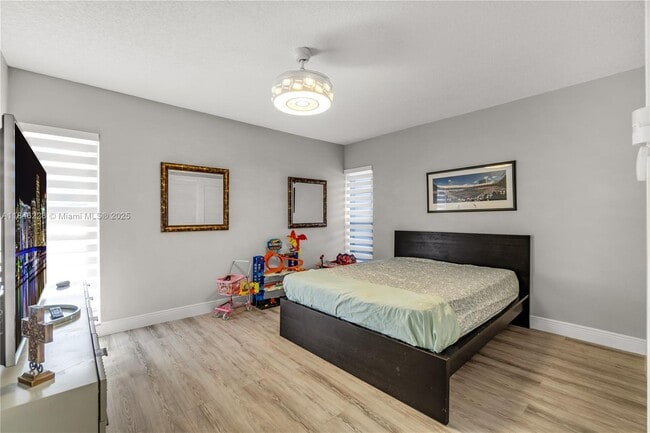 Building Photo - 5601 White Cedar Ln