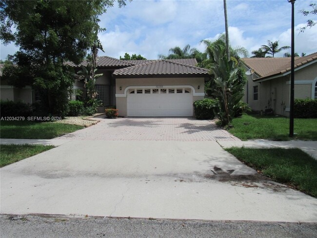 Building Photo - 10255 Guatemala St