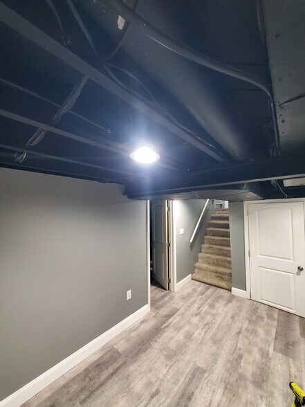 Building Photo - 1056 Geers Ave