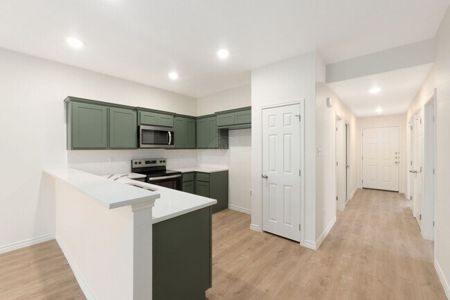 Building Photo - 1604 Pima Trail